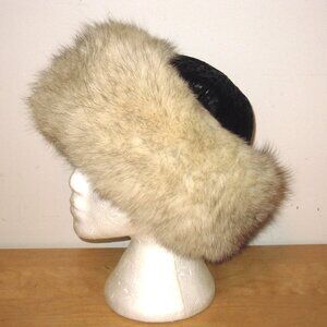 Vintage White Fox Fur Brimmed Hat Crowncap Canada Size Small